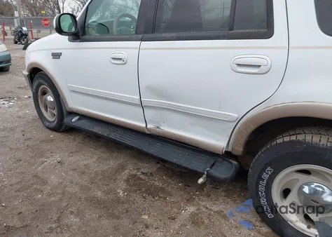 1998 Ford Expedition Eddie Bauer/Xlt from USA, damaged, VIN 1FMPU18L6WLA67373